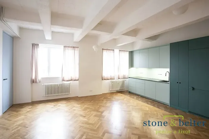 Pronájem bytu 2+kk, Praha - Podolí, Podolská, 73 m2