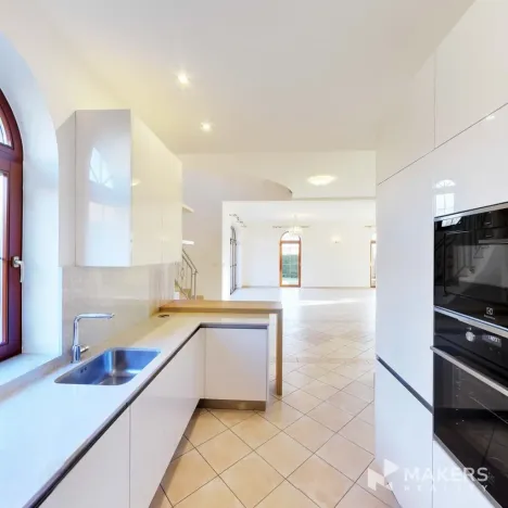 Pronájem vily, Praha - Nebušice, Nebušická, 255 m2