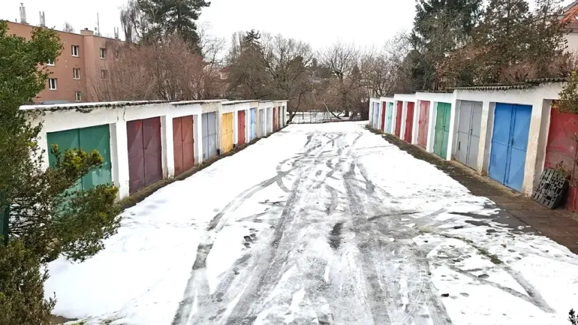 Prodej podílu pozemku pro bydlení, Praha - Dejvice, Pražákovská, 1200 m2