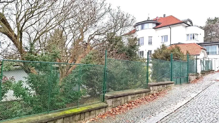 Prodej garáže, Praha - Dejvice, Pražákovská, 16 m2