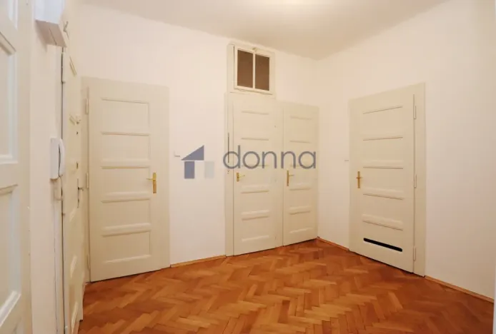 Pronájem bytu 2+1, Praha, Blanická, 77 m2
