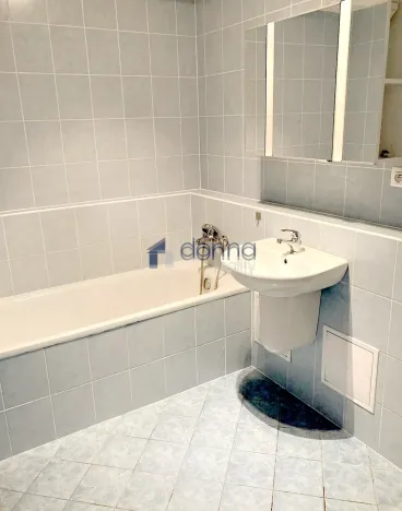 Pronájem bytu 3+kk, Praha, Pod Harfou, 76 m2