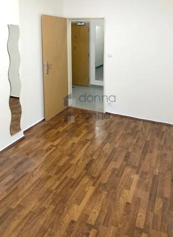 Pronájem bytu 3+kk, Praha, Pod Harfou, 76 m2