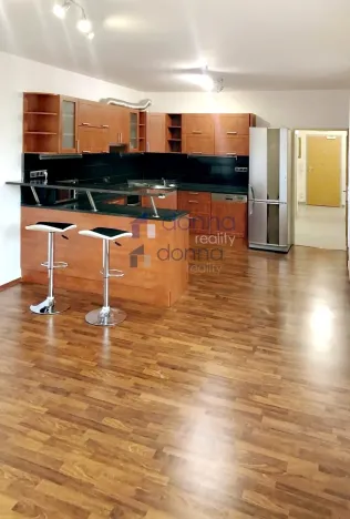 Pronájem bytu 3+kk, Praha, Pod Harfou, 76 m2