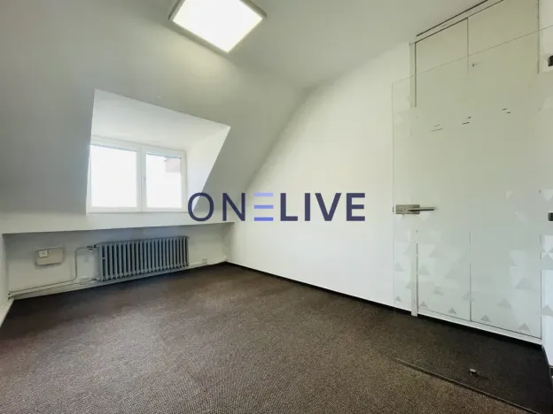 Pronájem kanceláře, Plzeň, náměstí T. G. Masaryka, 365 m2