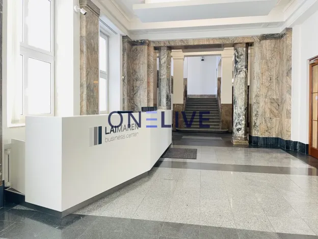 Pronájem kanceláře, Plzeň, náměstí T. G. Masaryka, 365 m2