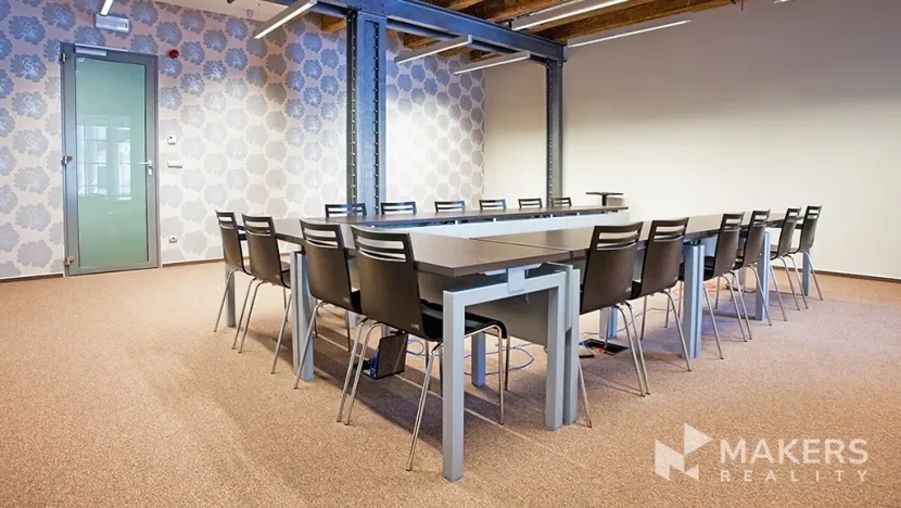 Pronájem kanceláře, Praha - Holešovice, Jankovcova, 231 m2