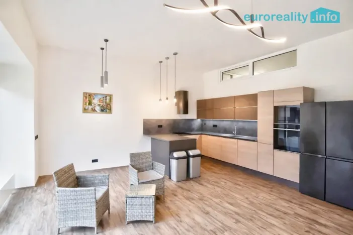 Pronájem bytu 2+kk, Bělá pod Bezdězem, U Kina, 61 m2