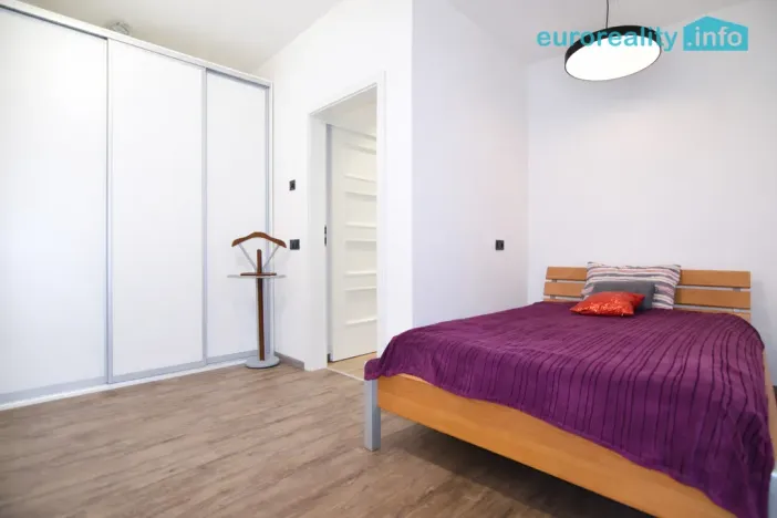 Pronájem bytu 2+kk, Bělá pod Bezdězem, U Kina, 61 m2