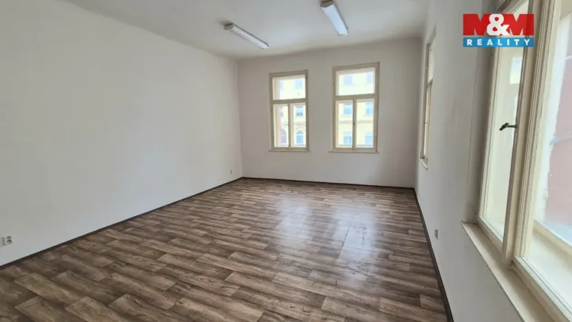 Pronájem kanceláře, Kladno, Váňova, 41 m2
