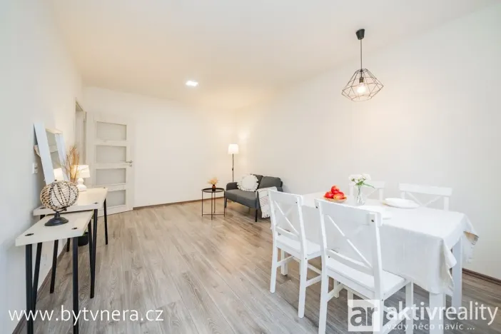 Prodej bytu 2+1, Neratovice, 28. října, 52 m2