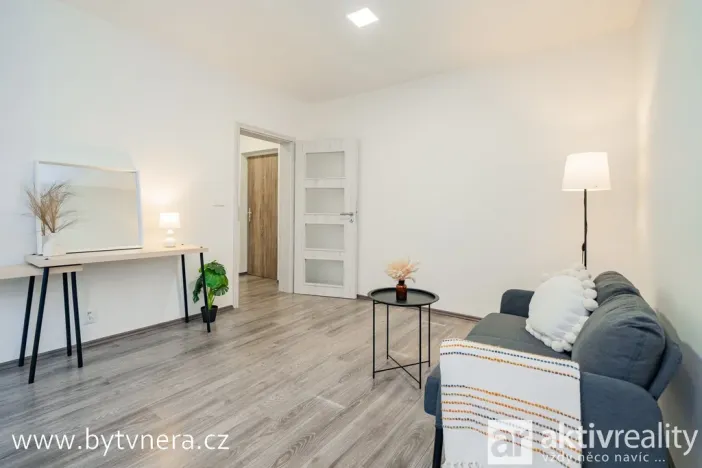 Prodej bytu 2+1, Neratovice, 28. října, 52 m2