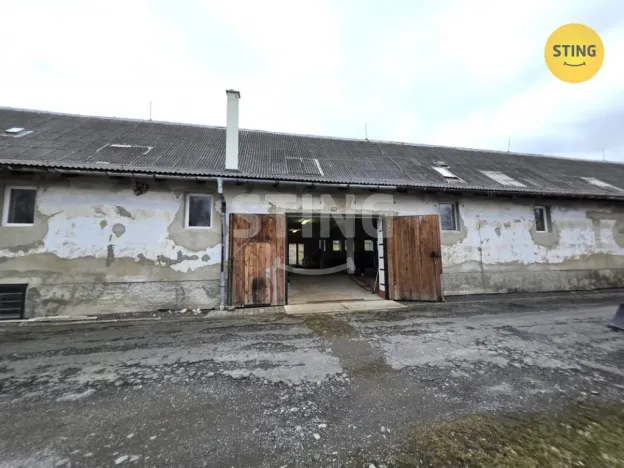 Pronájem výrobních prostor, Vršovice, 316 m2