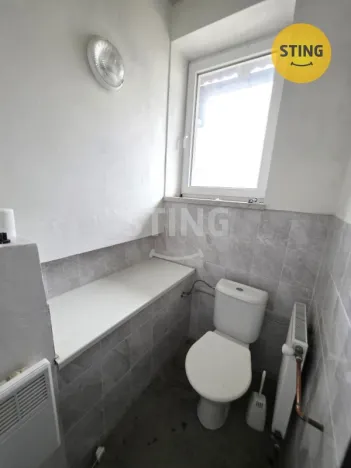 Pronájem výrobních prostor, Vršovice, 316 m2