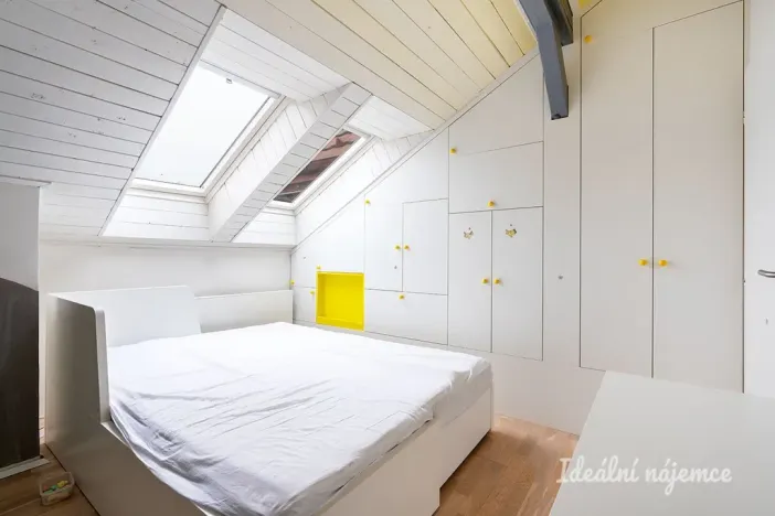 Pronájem bytu 3+kk, Praha - Vršovice, 28. pluku, 54 m2