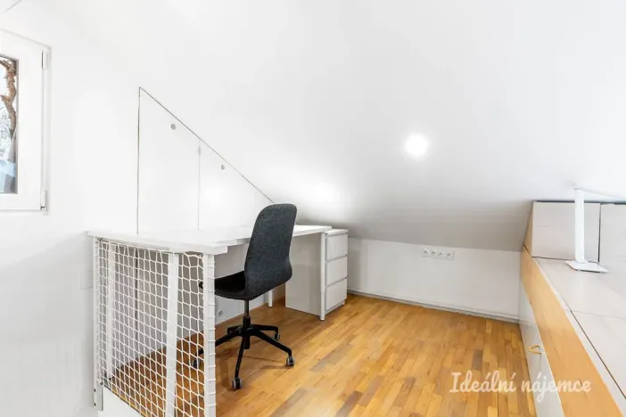 Pronájem bytu 3+kk, Praha - Vršovice, 28. pluku, 54 m2