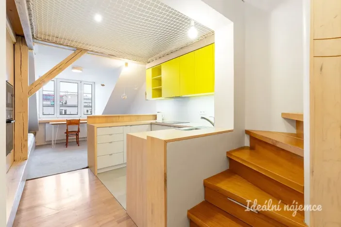 Pronájem bytu 2+1, Praha - Vršovice, 28. pluku, 54 m2