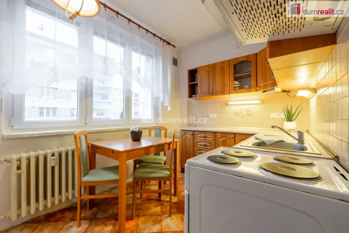 Pronájem bytu 2+1, Nové Strašecí, Křivoklátská, 68 m2