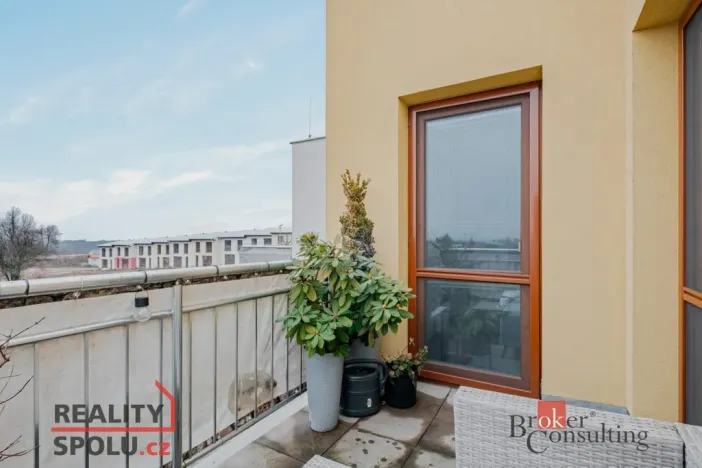 Prodej bytu 2+kk, Lavičky, 44 m2