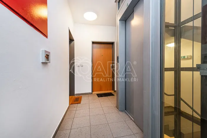 Prodej bytu 1+kk, Praha, U Smetanky, 39 m2