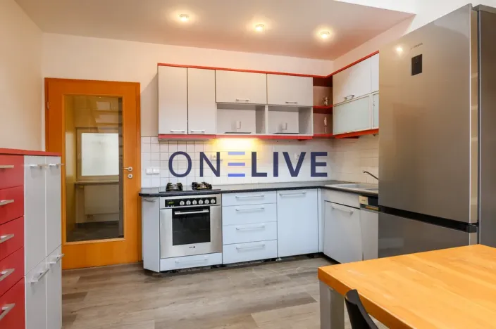 Pronájem bytu 3+1, Praha - Holešovice, 89 m2