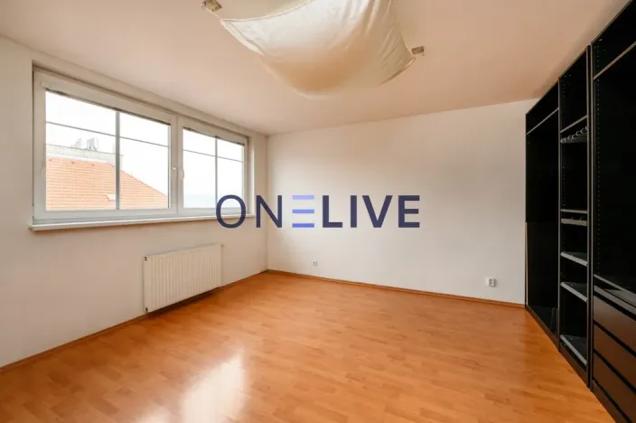 Pronájem bytu 3+1, Praha - Holešovice, 89 m2