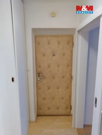 Prodej bytu 2+1, Břidličná, Komenského, 58 m2