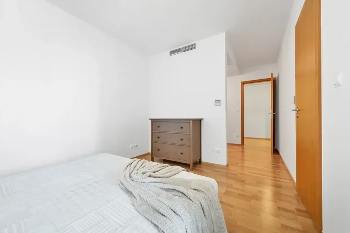 Pronájem bytu 2+kk, Praha - Žižkov, Ke kapslovně, 67 m2