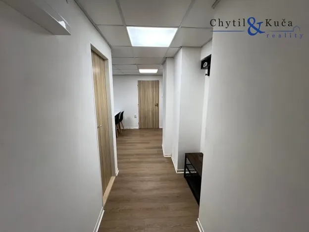 Pronájem ubytování, Přerov, Škodova, 985 m2