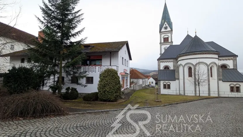 Prodej obchodního prostoru, Žihobce, 330 m2