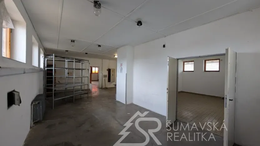 Prodej obchodního prostoru, Žihobce, 330 m2