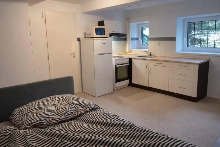 Pronájem bytu 1+1, Praha - Smíchov, Pod Kesnerkou, 40 m2