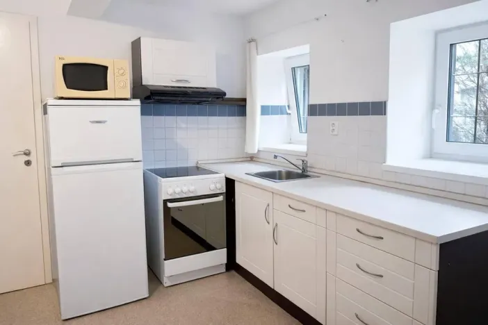 Pronájem bytu 1+1, Praha - Smíchov, Pod Kesnerkou, 40 m2