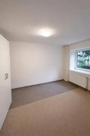 Pronájem bytu 1+1, Praha - Smíchov, Pod Kesnerkou, 40 m2