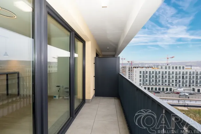 Pronájem bytu 1+kk, Praha - Hloubětín, Poděbradská, 32 m2