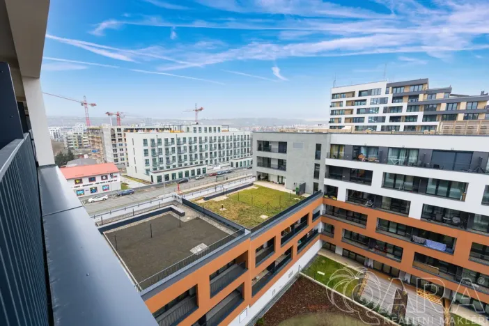 Pronájem bytu 1+kk, Praha - Hloubětín, Poděbradská, 32 m2