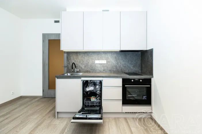 Pronájem bytu 1+kk, Praha - Hloubětín, Poděbradská, 32 m2