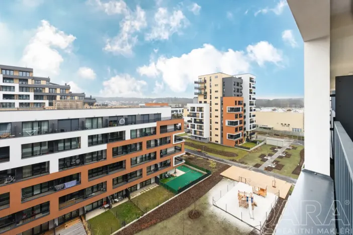 Pronájem bytu 1+kk, Praha - Hloubětín, Poděbradská, 32 m2