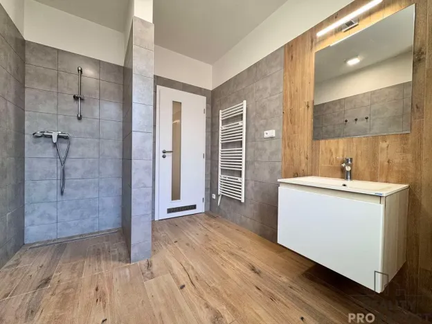 Pronájem bytu 2+kk, Hodonín, Národní třída, 51 m2