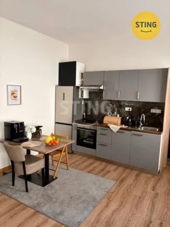 Pronájem obchodního prostoru, Kralupy nad Vltavou, 50 m2