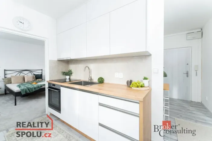 Prodej bytu 2+1, Pardubice - Zelené Předměstí, Arnošta z Pardubic, 47 m2