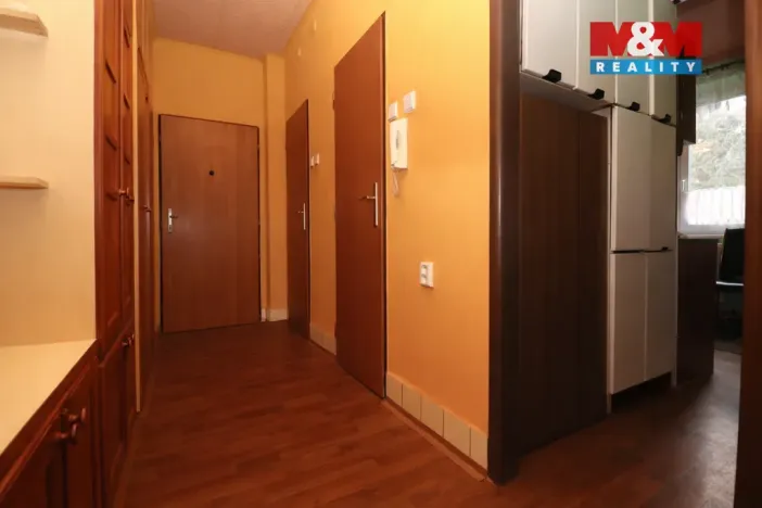 Prodej bytu 2+1, Karlovy Vary - Dvory, K. Kučery, 51 m2