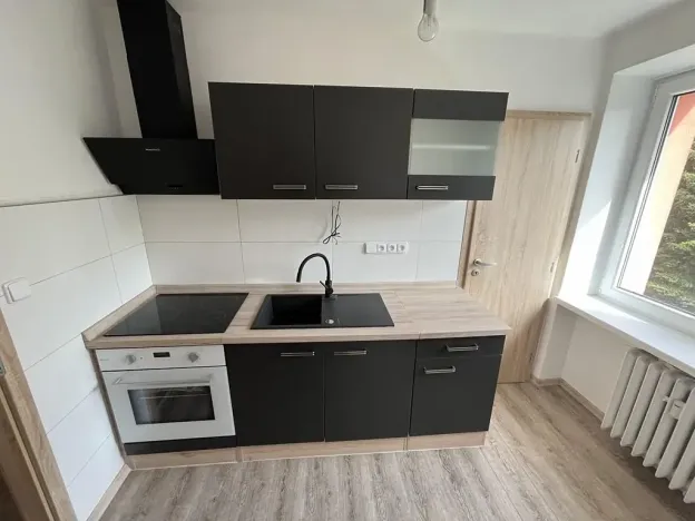 Pronájem bytu 3+1, Jablonec nad Nisou, Stavbařů, 71 m2