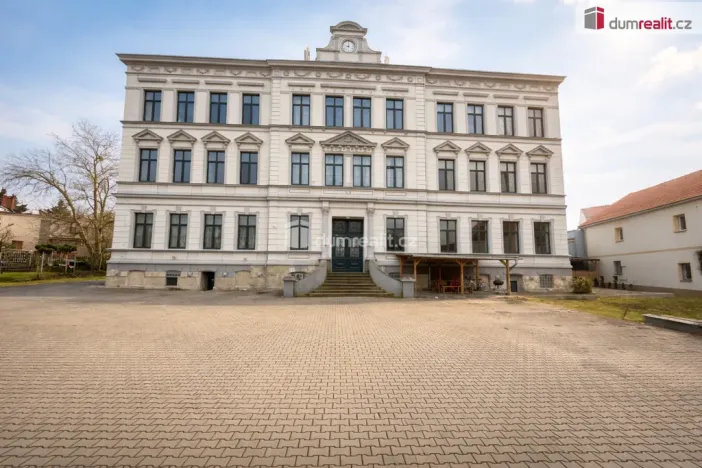 Pronájem bytu 2+kk, Modlany, 83 m2