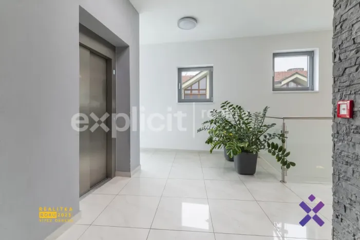 Pronájem obchodního prostoru, Uherský Brod, Bří Lužů, 72 m2