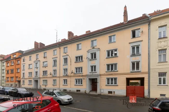 Prodej bytu 2+1, Opava - Předměstí, Vyhlídalova, 64 m2