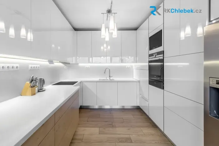 Prodej bytu 2+kk, Ostrava, Kaminského, 83 m2