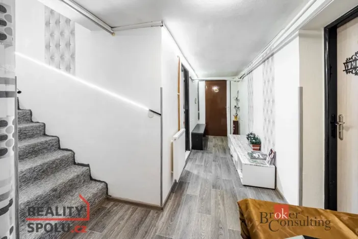 Prodej rodinného domu, Nové Hrady, Zahradní čtvrť, 214 m2