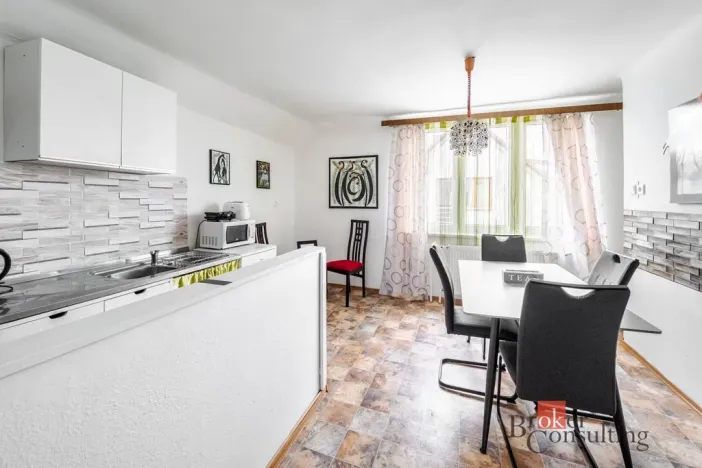 Prodej rodinného domu, Nové Hrady, Zahradní čtvrť, 214 m2