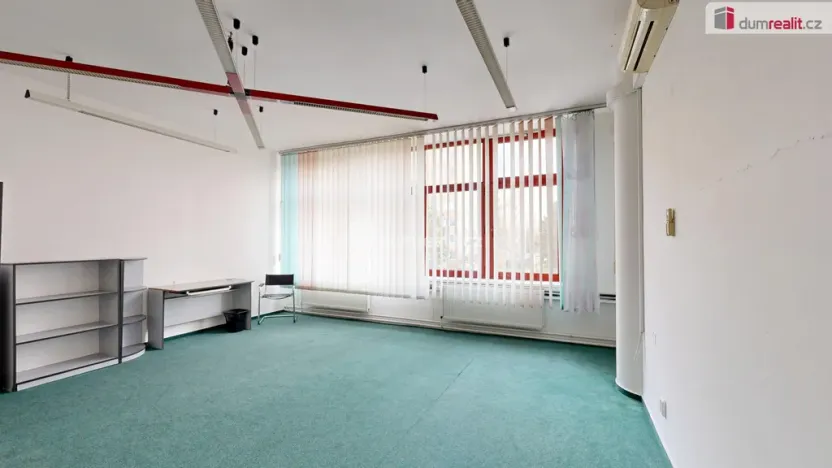 Pronájem obchodního prostoru, Orlová - Lutyně, U Centrumu, 109 m2